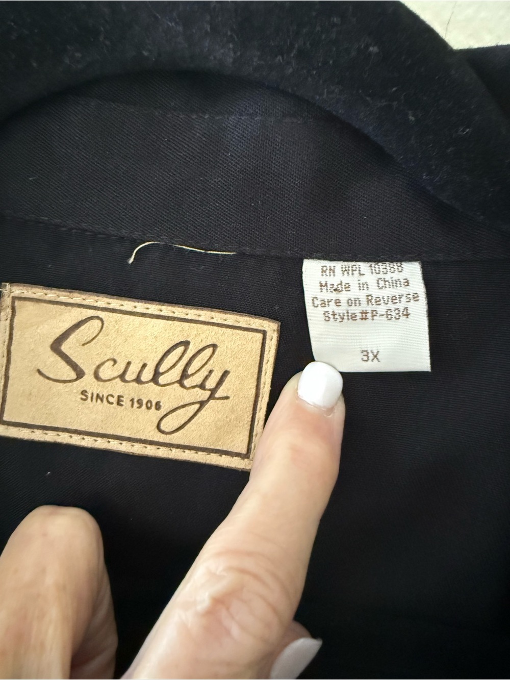 Scully Men’s Black Western Snap Front Shirt with Red Embroidered Yoke & Cuffs - Picture 2 of 6